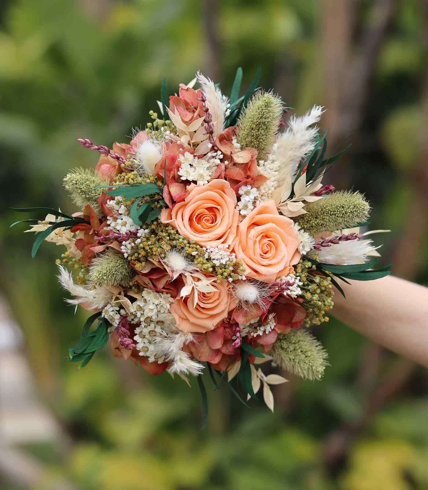 Ramos Preservados – Flores Silvestres  Ramo de flores silvestres, Ramos de  novia rústicos, Ramo de flores secas